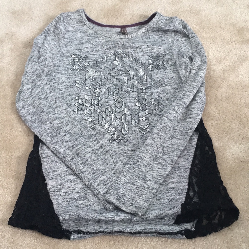 Women's size medium long sleeve shirt Vanity